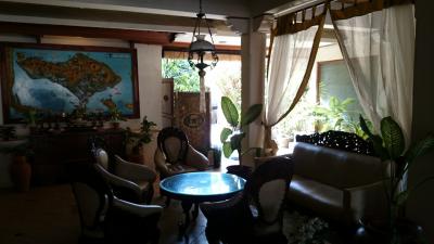 朝晩はロビーでみんなWi-Fi使ってました