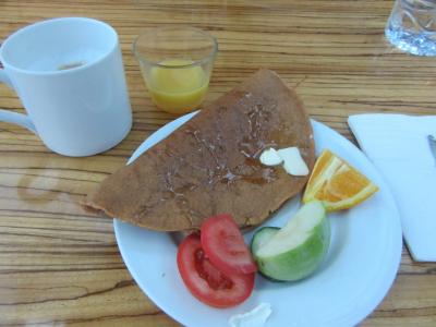 朝食は8時から