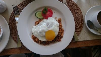 朝食時のナシゴレン