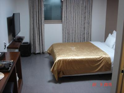 入口から部屋奥向き