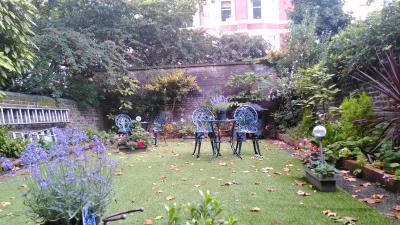 中庭は綺麗でした。