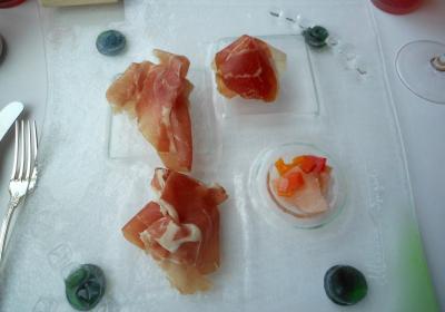 生ハムの食べ比べ