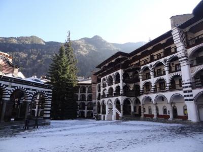 色鮮やかなフレスコ画