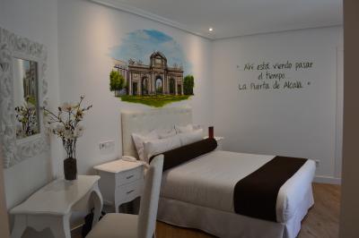 バルコニー付きの部屋があります。