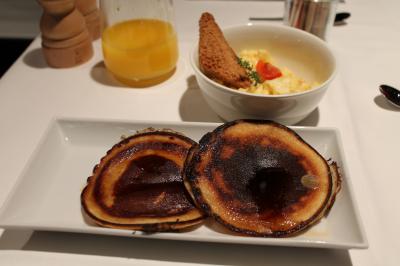 朝食のパンケーキ