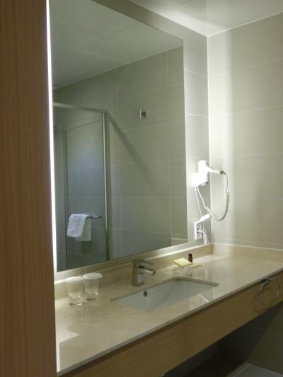 洗面台も広く使いやすい