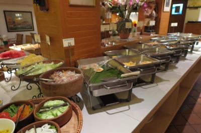 裏通りからのほうがわかりやすい