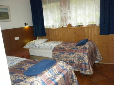 木のぬくもりのあるお部屋です