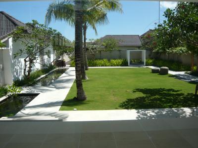 ヴィラが並ぶシャレオツな外観