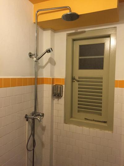 タオルは大と小用意されています。