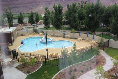 プール、ジャグジー