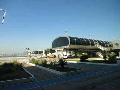 国内近距離専用空港です