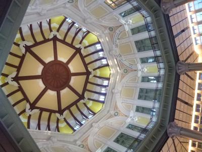 丸の内駅にて・・・