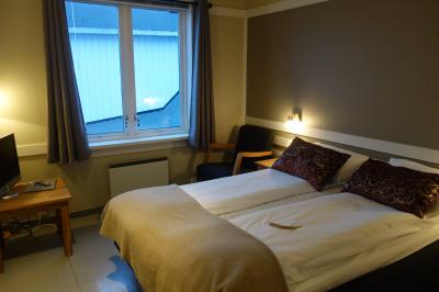 部屋は狭いので、ラウンジで過ごすのがオススメです