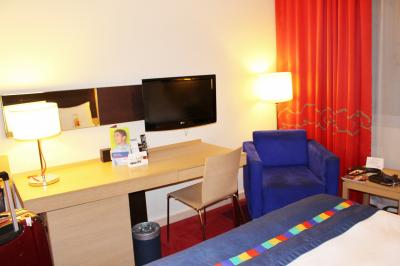 部屋も広く、設備も整っていました。