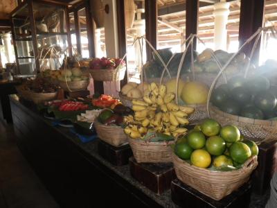 フルーツ各種。マンゴーもありました。