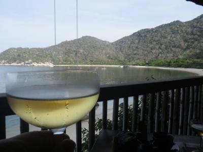 朝食はスパークリングワインあり。料理もいろいろ楽しめます。