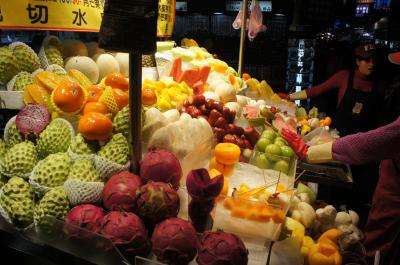 いろいろな屋台で楽しめます