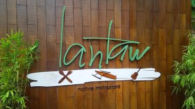 Tops近くのレストラン