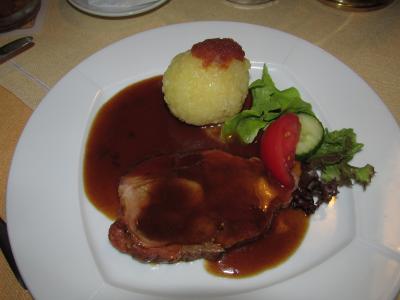 この付け合わせのクヌードルが美味しかった