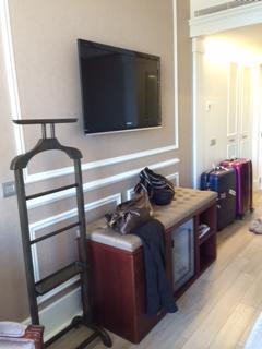 部屋も広く、大きなスーツケースだって全然問題なし