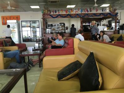 ベジタブル・サモサは試食する価値あり！