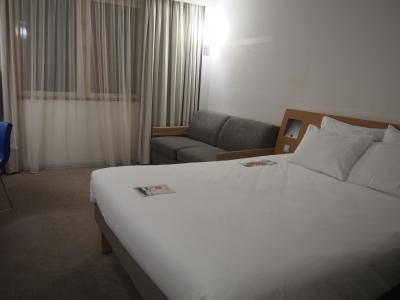 無駄のないシンプルな客室