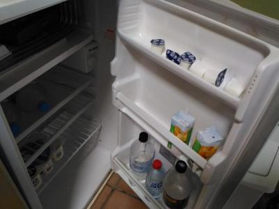 冷蔵庫も十分な容量です。