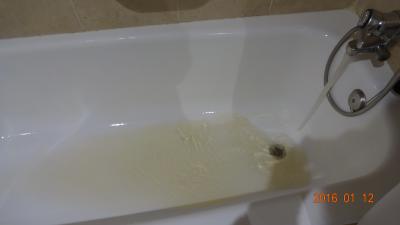 だいぶ薄くなってきましたが、まだ茶色い！