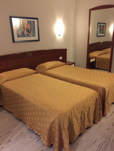 阪急トラピックスのツアーで利用しました