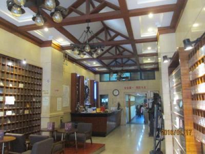 船長酒店のフロント。