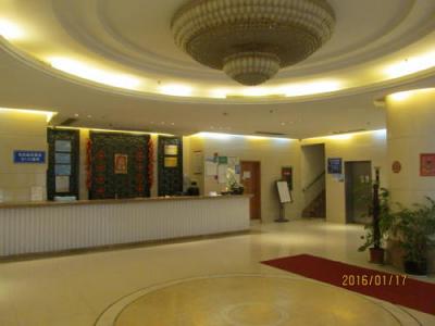 凱恩賓館のフロント。