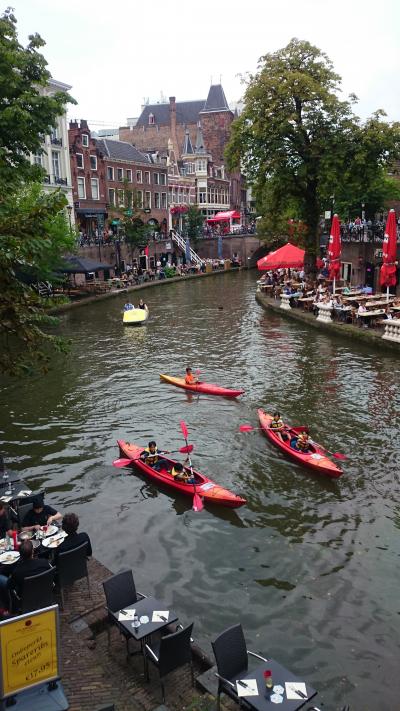 運河でカヌー！