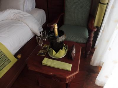 シャンパンの差し入れ