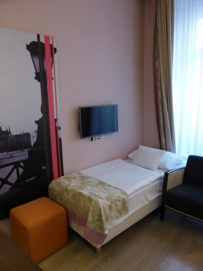 そしてもう一つベッドが。3人で泊まれる部屋を独り占めｗ