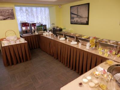 朝食付きでも一部は有料と変なの・・・