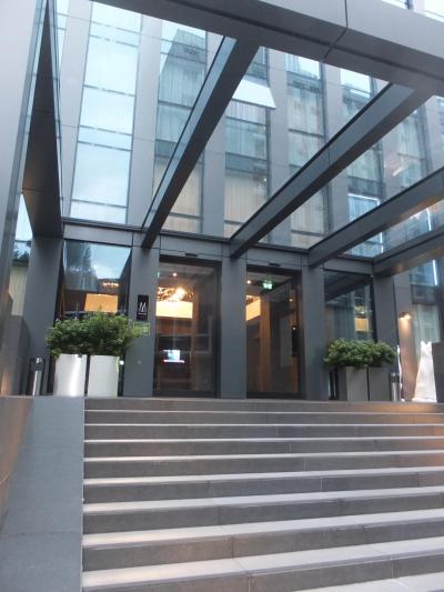 ホテルのエントランス