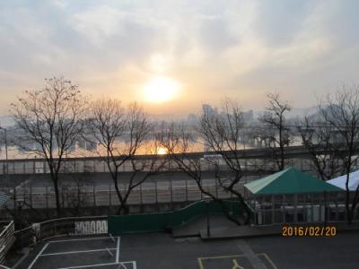 目の前が漢江、