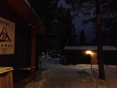 暗くて見えにくいですが、クローク棟、宿泊棟分かれてます