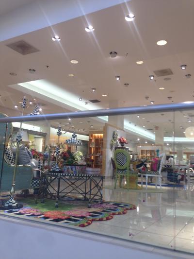 ハワイセレブ御用達のデパート。見るだけでも。。