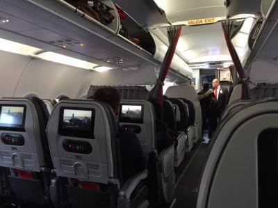 アビアンカ航空のカウンターでツーリストカードを購入