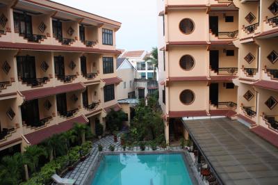 小さなプールが