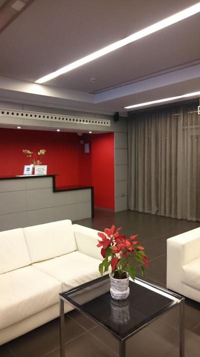 シンプルなフロント