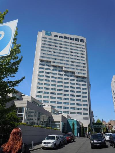 立派な高層ホテル