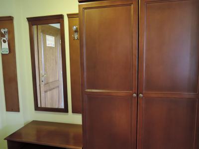 クローゼットは前室に