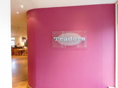 レストラン入り口