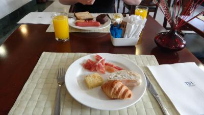ホテルの朝食・ビュッフェ形式