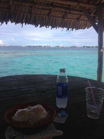 海を見ながら食事できます