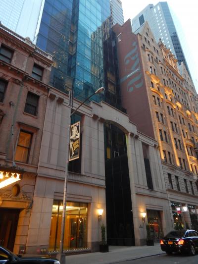 別館的な隣の　ザ　プレミア　ホテル　ニューヨークに泊まりました。