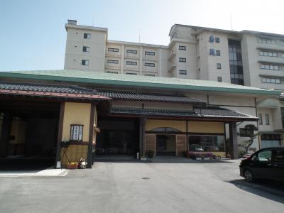 部屋が広く、温泉が良い